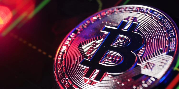 Bitcoin Declines Triggers SEI, SUI, RUNE Dip as Grayscale Unloads